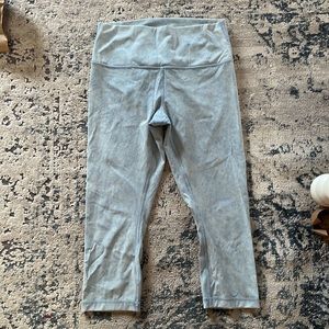 lululemon cropped leggings